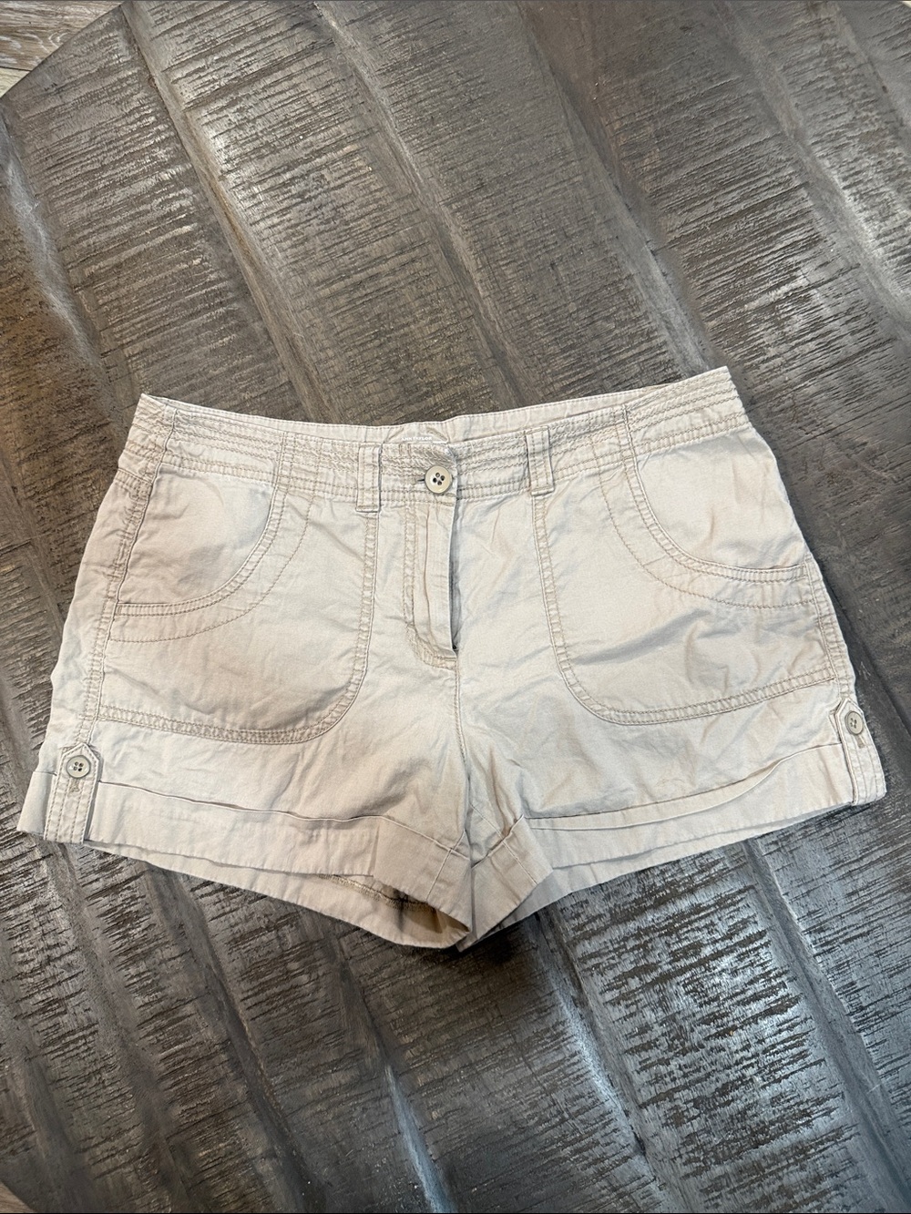LOFT Cream Cargo Pocket Women's Shorts